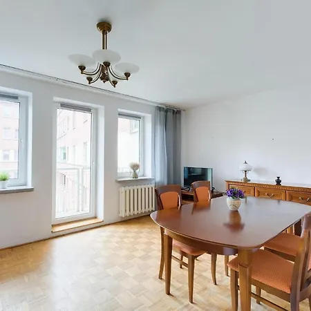 2 Bedroom In Location Apartment Warsaw
