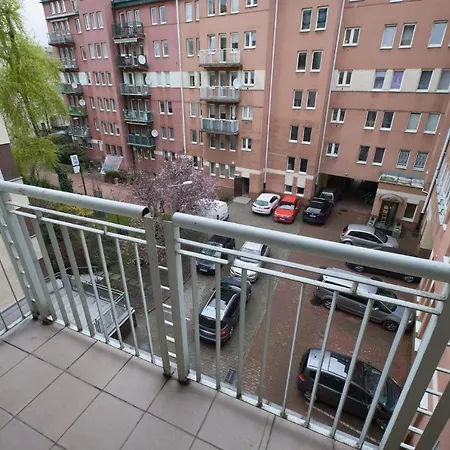 Apartment 2 Bedroom In Location *